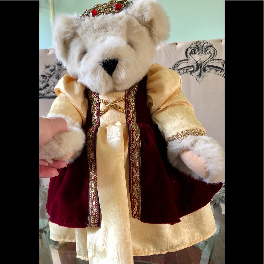 Vermont Teddy Bear Princess Bear Renaissance Bear
